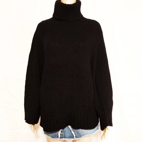 Celebrity Favorite Theory Black Bell Sleeved Juliet Sweater-Size S/P - Picture 3 of 7